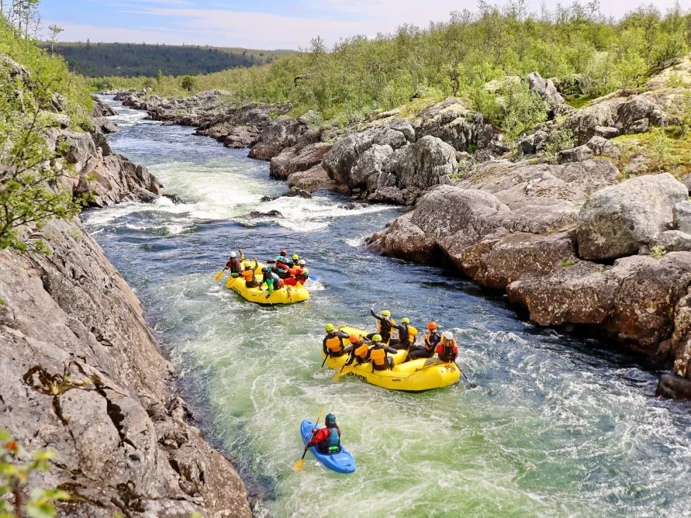 Dagali Fjellpark - Extreme Full On Rafting with a snack 