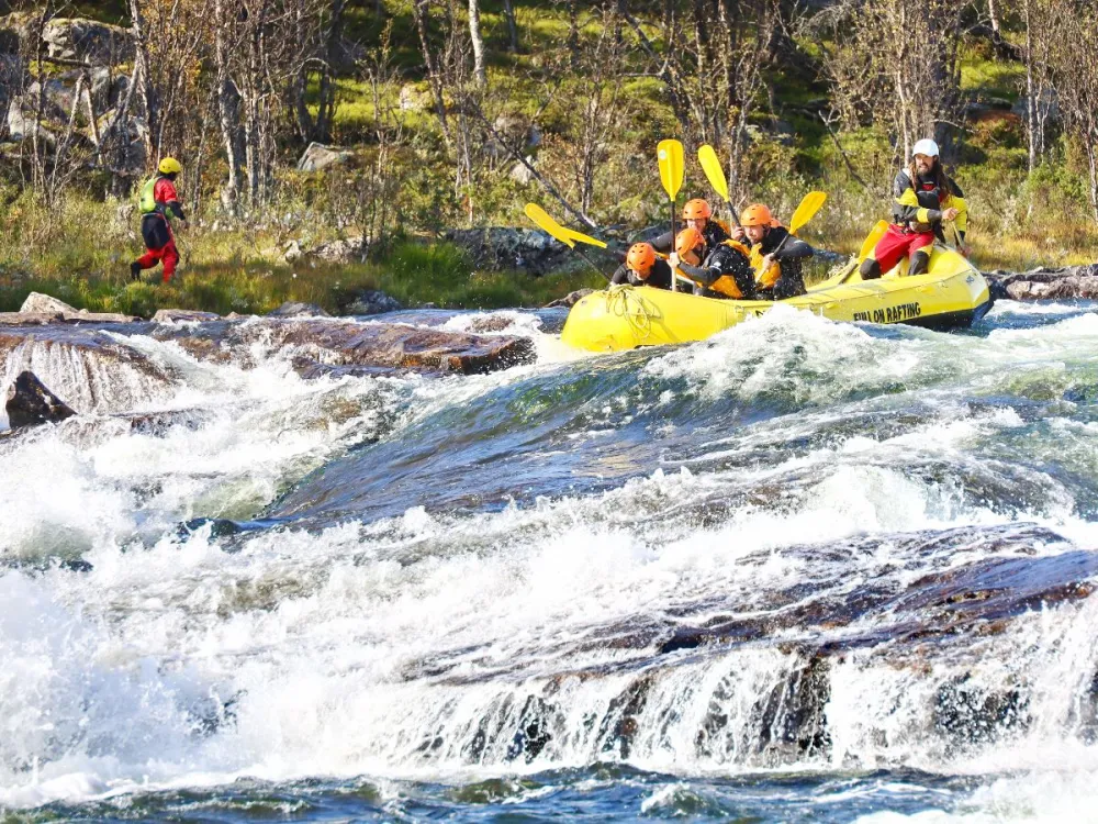 Dagali Fjellpark - Extreme Full On Rafting with a snack 