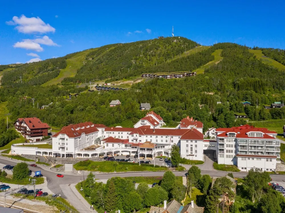 Dr. Holms Hotel