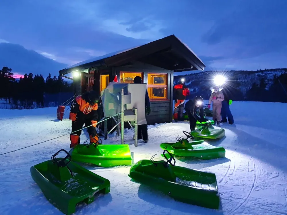 Lift-based night sledding - 1 hour 