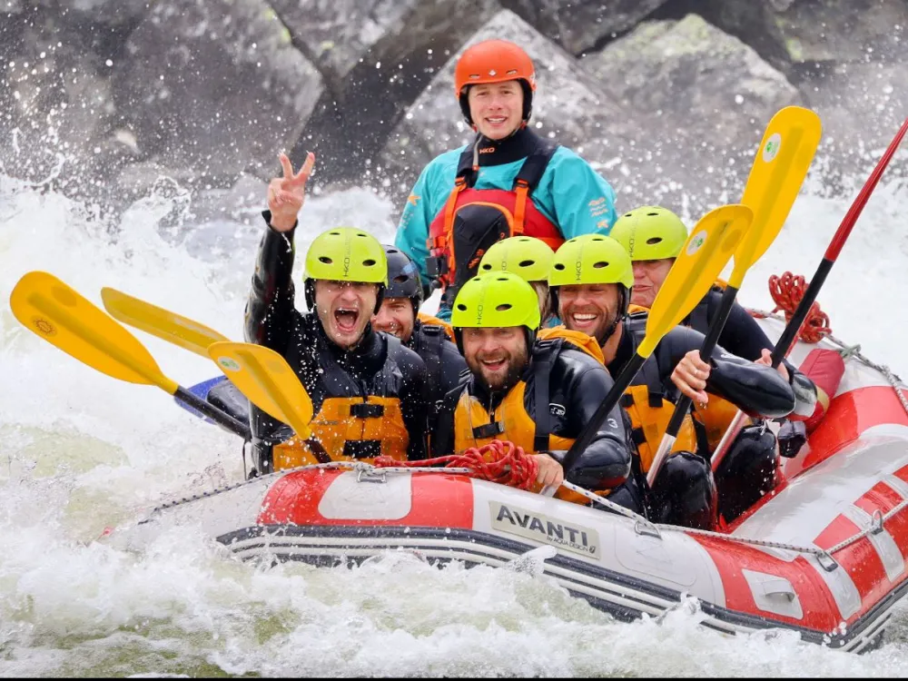 Dagali Fjellpark - Extreme Full On Rafting with a snack 
